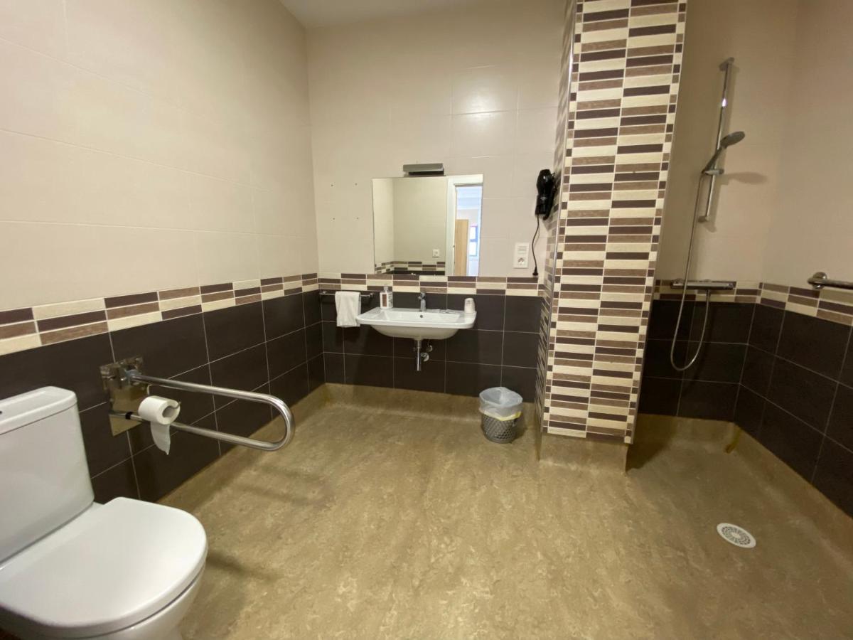 Dpcristal El Rinconcito Hotel Sarria Ngoại thất bức ảnh